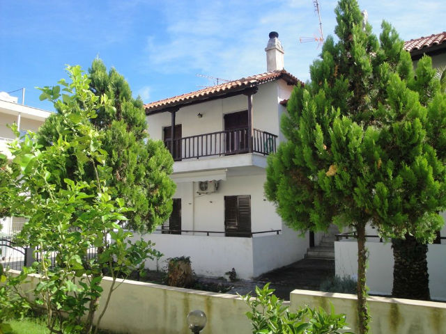Vila MOUSTAKAS LUX
